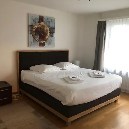 Apartment 2br Near The And Center - Dahlia 6 Zurich