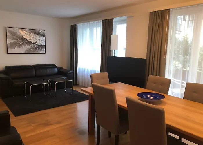 2br Near The And Center - Dahlia 6 Apartment