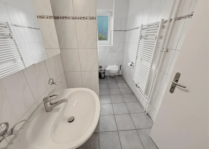 2br Near The And Center - Dahlia 6 * Zurich