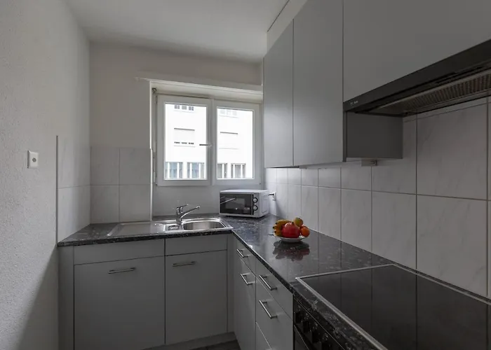 2br Near The And Center - Dahlia 6 Апартаменты *